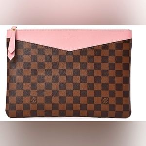 LOUIS VUITTON DAILY POUCH DAMIER EBENE CANVAS